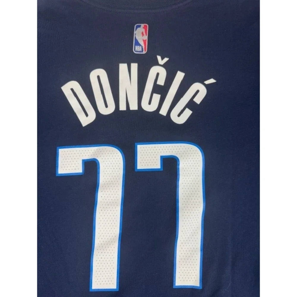 Nike T-Shirt Mens XL Luka Doncic 77 Dallas Mavericks Navy Blue Dri-FIT‎ NBA Tee